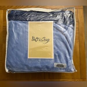 NEW Soft & Cozy (HSN) Lightweight Plush  w/Trim KING/CAL KING Size Blanket BLUE